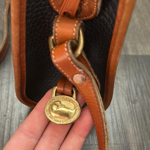 Vintage Leather Dooney and Bourke - Picture 6 of 10